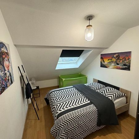 Belfort: Appartement spacieux avec parking gratuit Extérieur photo