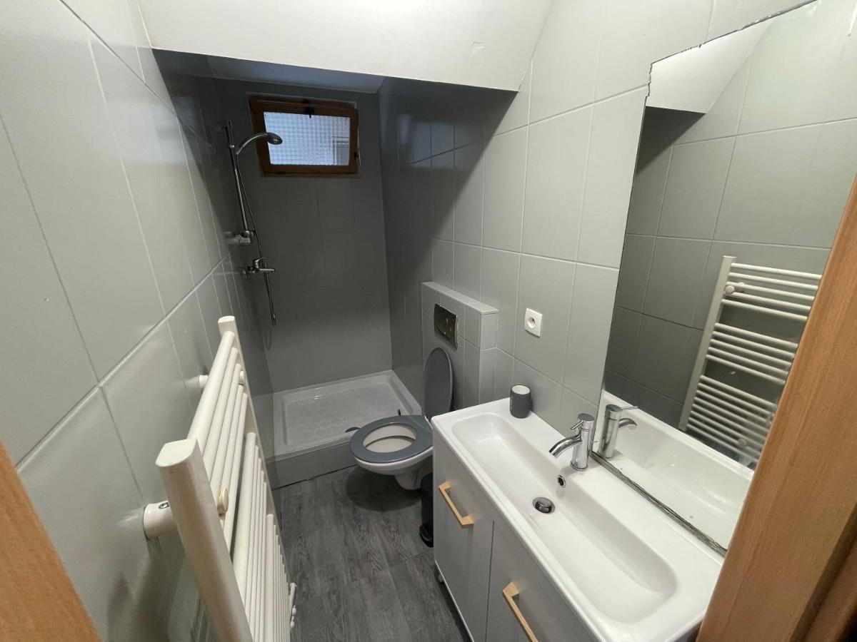 Belfort: Appartement spacieux avec parking gratuit Extérieur photo