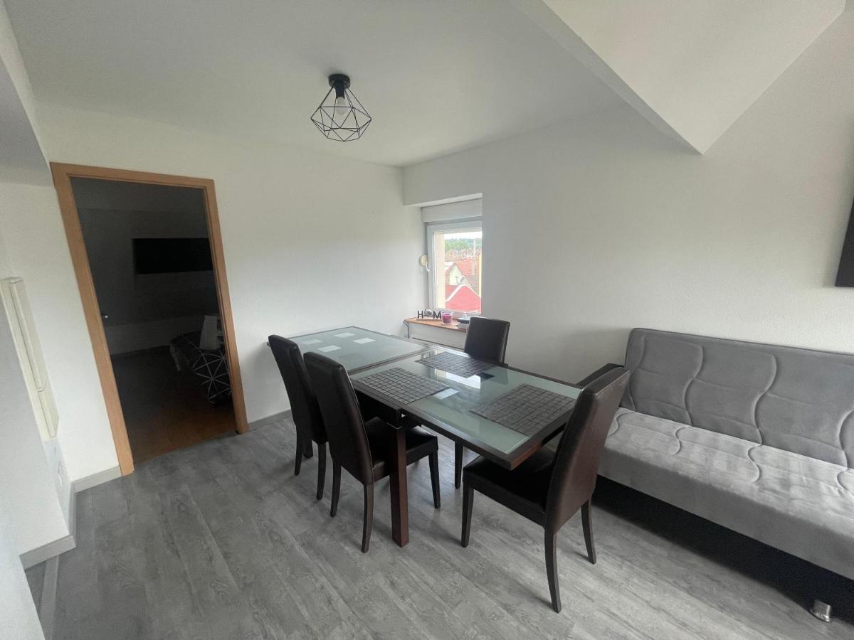 Belfort: Appartement spacieux avec parking gratuit Extérieur photo